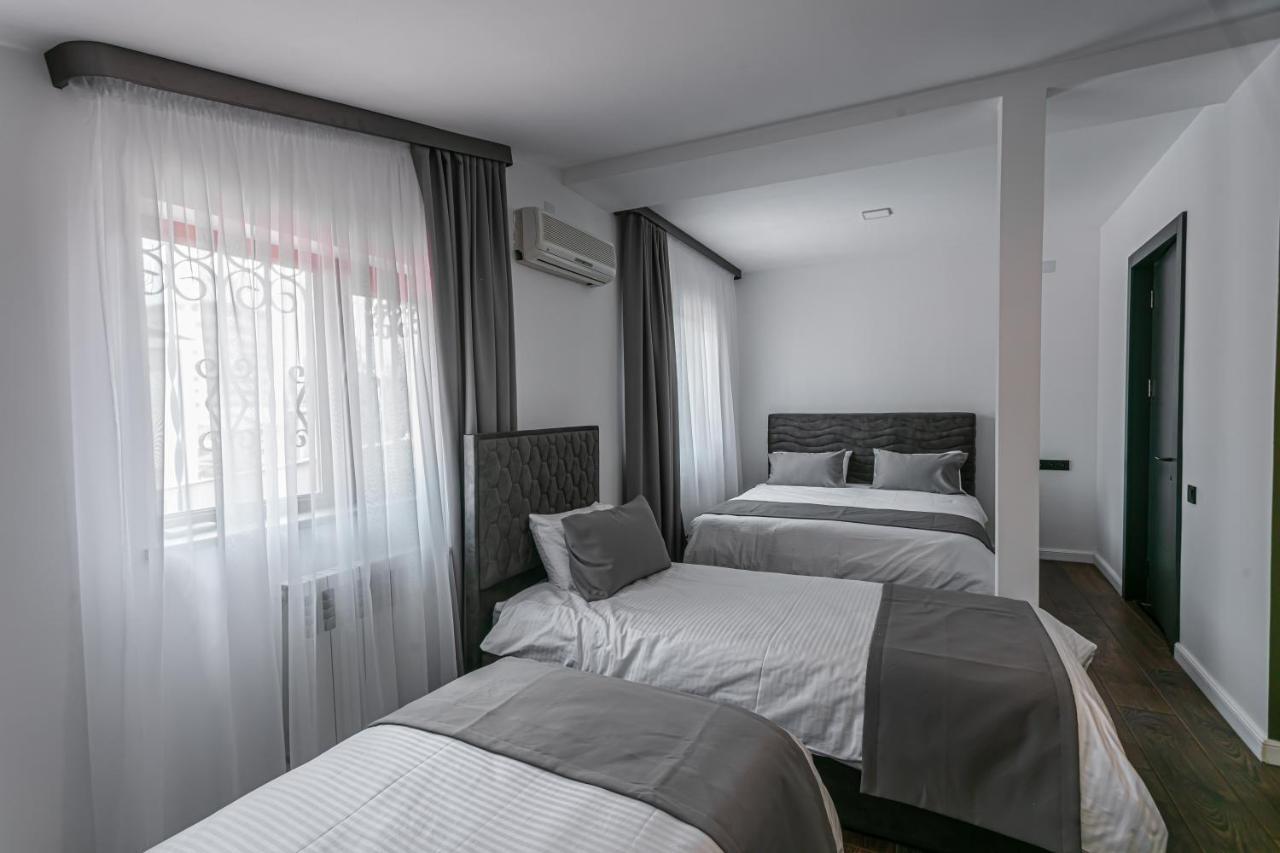 Luxe Apartment In Center Jereván Kültér fotó