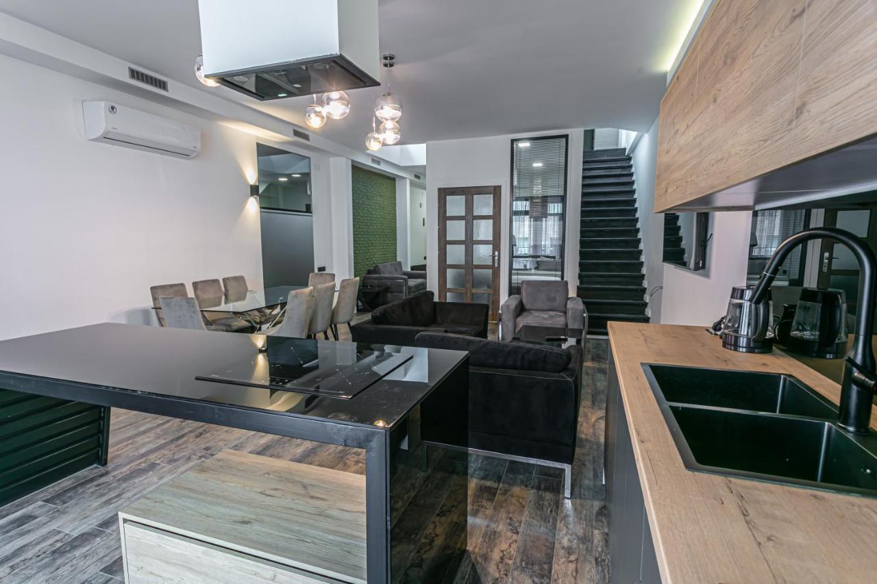 Luxe Apartment In Center Jereván Kültér fotó