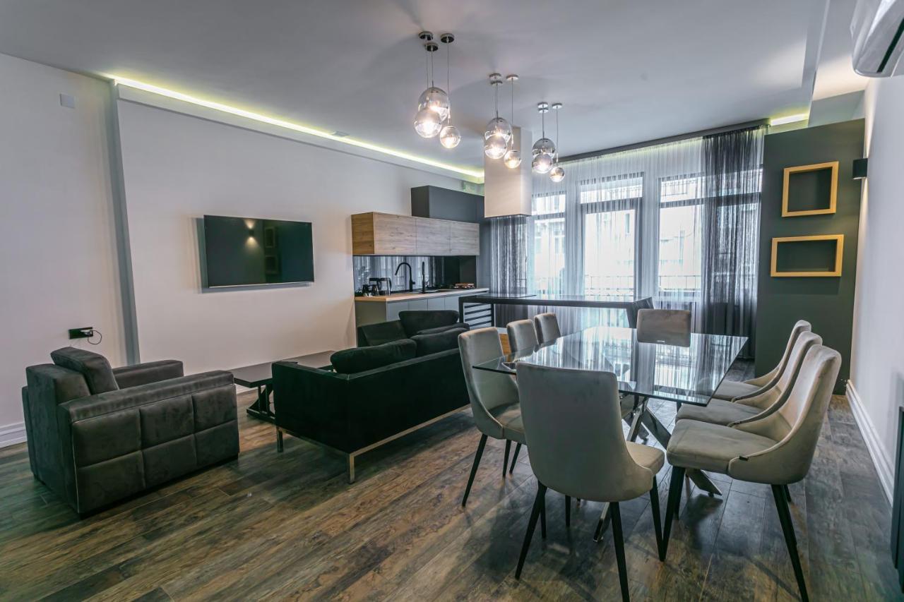 Luxe Apartment In Center Jereván Kültér fotó