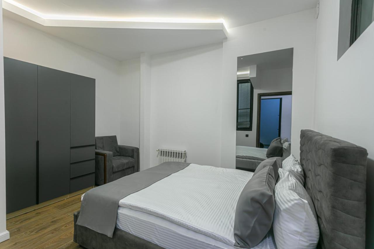Luxe Apartment In Center Jereván Kültér fotó